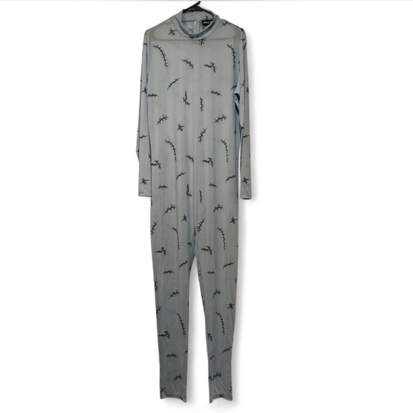 Dolls Kill Nightmare Before Christmas Sally Halloween Costume, Plus Size 3X NEW - Picture 10 of 12